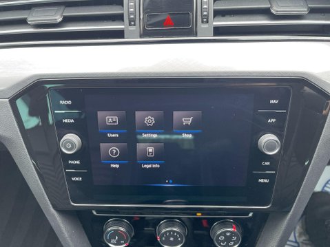 Volkswagen Passat 2.0 TDI EVO SEL Euro 6 (s/s) 5dr 23