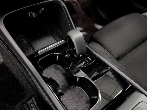 Volvo C40 Recharge 69kWh Plus SUV 5dr Electric Auto (231 ps) 17
