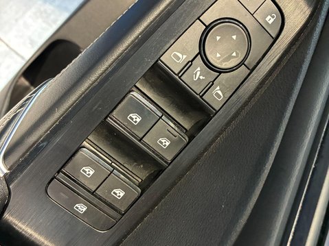 Nissan Qashqai 1.3 DIG-T MHEV N-Connecta XTRON Euro 6 (s/s) 5dr 18