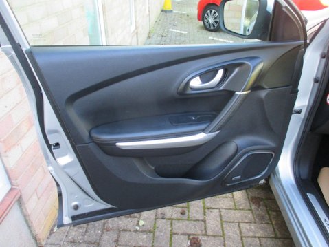 Renault Kadjar 1.3 TCe GT Line Euro 6 (s/s) 5dr 54