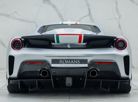 Ferrari 488 Pista Piloti 5