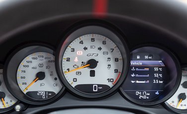 Porsche 911 (991.2) GT3 15