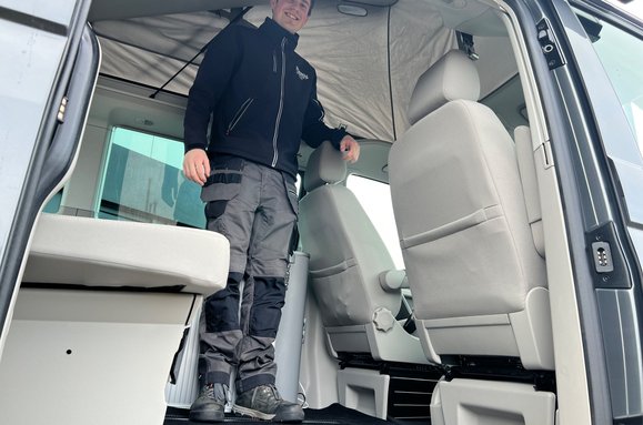 Volkswagen California BEACH 2.0 TDI AUTO CAMPERVAN 58