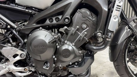 Yamaha XSR900 HERITAGE MT09 2016 ONLY 19K STUNNING MODERN RETRO 900CC 42