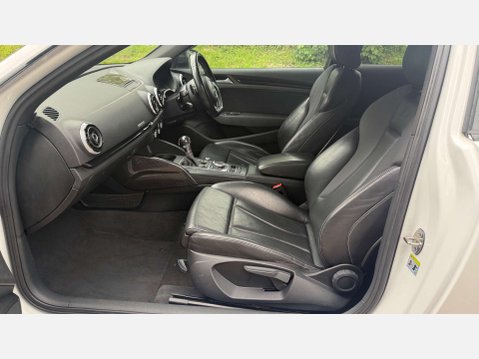 Audi S3 2.0 S3 Nav Quattro Semi-Auto 4WD 3dr 5