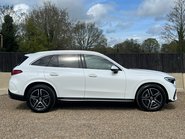 Mercedes-Benz GLC GLC 300 4MATIC AMG LINE MHEV 5