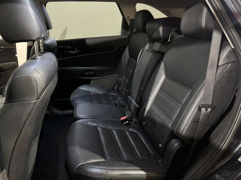 Kia Sorento CRDI KX-3 ISG 19