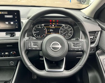 Nissan Qashqai 1.3 Qashqai Acenta Premium T MHEV CVT 5dr 20