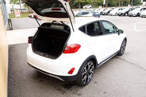 Ford Fiesta ACTIVE X EDITION MHEV 32