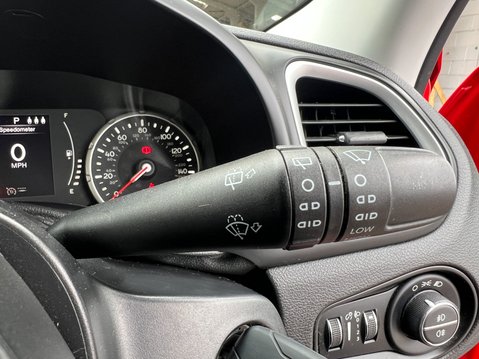 Jeep Renegade (Sold) 1.4T MultiAirII Longitude SUV 5dr Petrol DDCT Euro 6 (s/s) (140 ps) 23