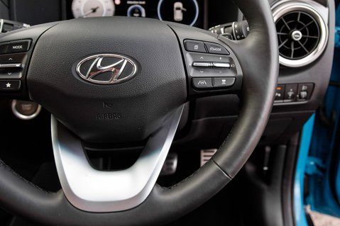 Hyundai KONA PREMIUM 21