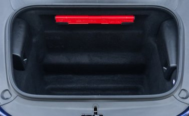 Porsche Cayman GT4 (718) 38