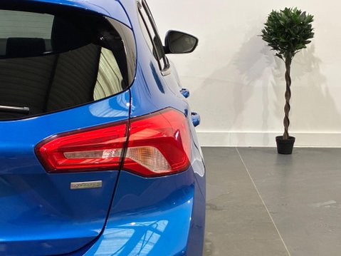 Ford Focus 1.0T EcoBoost ST-Line X Euro 6 (s/s) 5dr 46