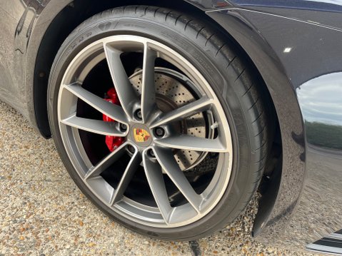 Porsche 911 CARRERA 4S PDK 14