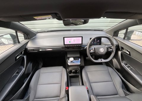 MG MG4 EV 51kWh SE 12