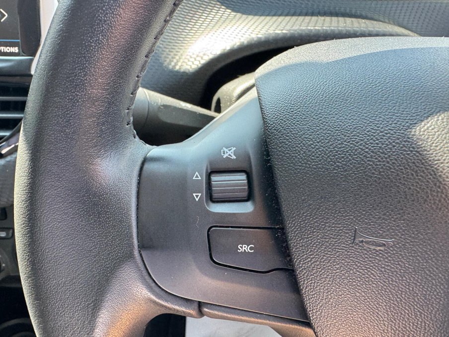 2018 Peugeot 208 — image 16