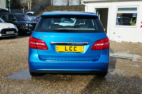 Mercedes-Benz B Class B180 BLUEEFFICIENCY SE LOOK! FULL SERVICE HISTORY! 10 MERCEDES SERVICES! 13