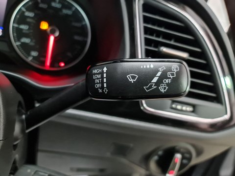 SEAT Leon 1.5 TSI EVO FR ST Euro 6 (s/s) 5dr 36