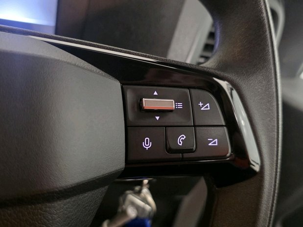 Vauxhall Vivaro VIVARO XL DIESEL 2.0 Turbo D 145 Prime H1 Van 21