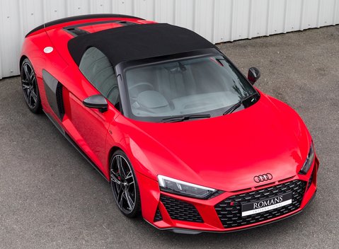 Audi R8 Spyder V10 Performance Carbon Black 8