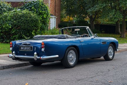 Aston Martin DB5 Convertible 3