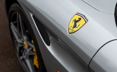 Ferrari California T 28