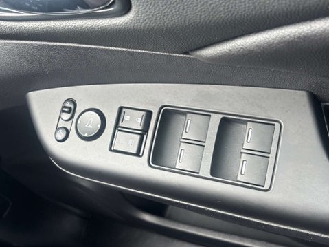Honda CR-V 1.6 i-DTEC Black Edition SUV 5dr Diesel Manual 4WD Euro 6 (s/s) (160 ps) 38