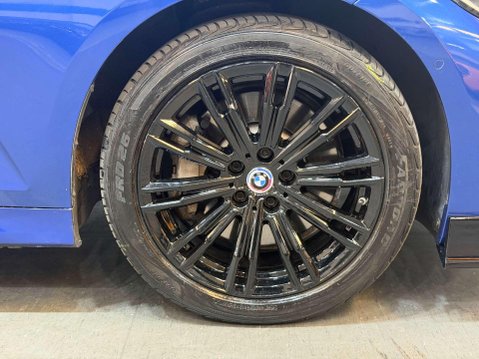 BMW 3 Series 2.0 330e 12kWh M Sport Saloon 4dr Petrol Plug-in Hybrid Auto Euro 6 (s/s) ( 49