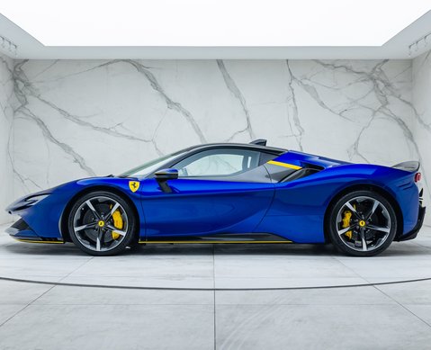 Ferrari SF90 ASSETTO FIORANO
