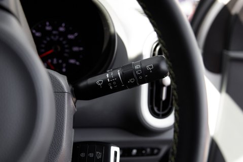Kia Picanto X-LINE 17