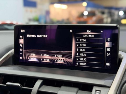 Lexus NX 2.5 300h Luxury SUV 5dr Petrol Hybrid E-CVT 4WD Euro 6 (s/s) (197 ps) 33