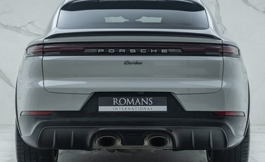 Porsche Cayenne TURBO E-HYBRID COUPE 8