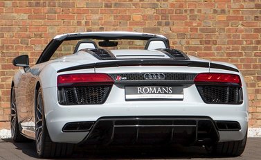 Audi R8 V10 Plus Spyder 3