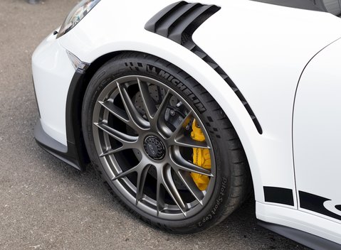 Porsche 911 (991.2) GT3 RS Weissach 29
