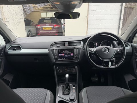 Volkswagen Tiguan 2.0 TDI SE Navigation DSG 4Motion Euro 6 (s/s) 5dr 39