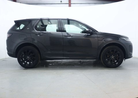 Land Rover Discovery Sport 2.0 Discovery Sport R-Dynamic HSE D Auto 4WD 5dr 12