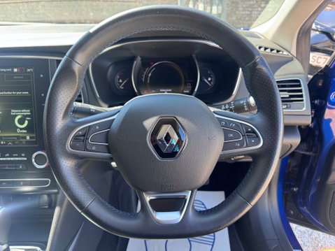 Renault Megane GT LINE TCE EDC 13