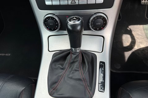 Mercedes-Benz SLK SLK250 BLUEEFFICIENCY AMG SPORT ED125..11 SERVICES..LAST OWNER 9 YEARS.. 35