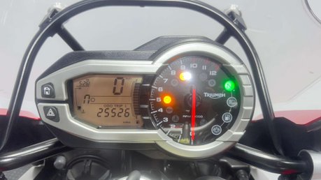 Triumph Explorer 1215 2015 25K STUNNING ADVENTURE BIKE FULL LUGGAGE DO ANYTHING BIKE 7