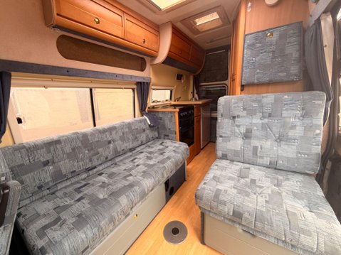 Auto-Sleepers Duetto 330M 10