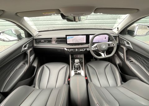 MG HS 1.5 T-GDI PHEV TROPHY 12