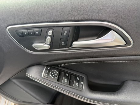 Mercedes-Benz A Class A 200 D SPORT EDITION PLUS 26