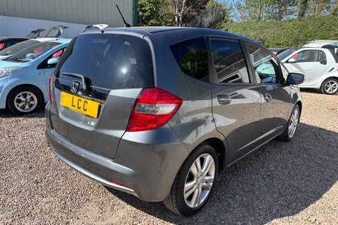 Honda Jazz I-VTEC ES PLUS.. AUTOMATIC.. 8 SERVICES.. LOOK ONLY 33K MILES.. BEST COLOUR 14