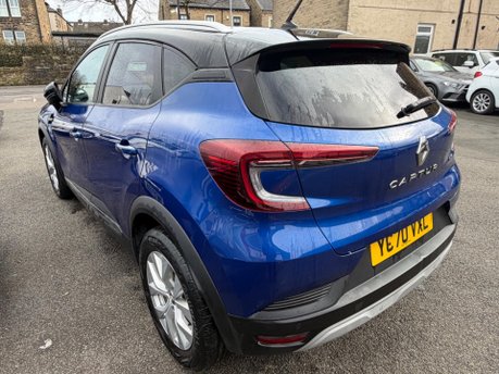 Renault Captur ICONIC TCE 5