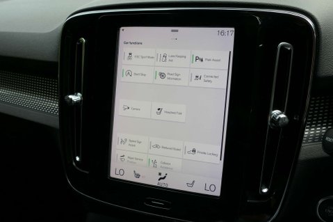 Volvo XC40 2.0 XC40 R-Design T4 Auto 5dr 29
