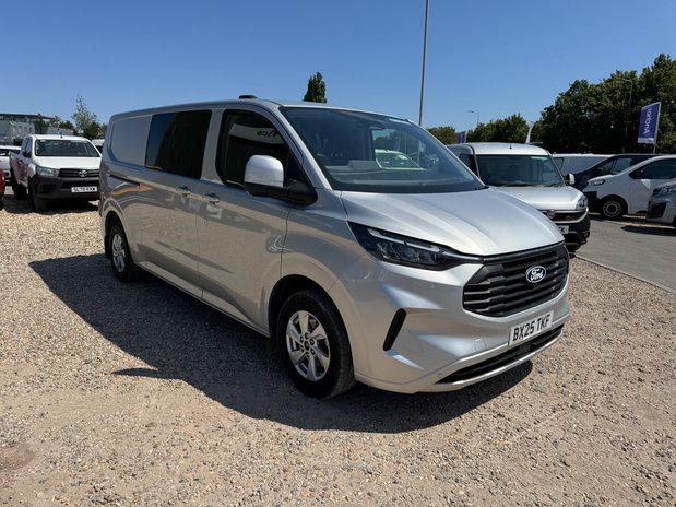 Ford Transit Custom Crew Cab LWB L2H1 Low Roof Limited 320 Air Con Alloys EURO 6 5