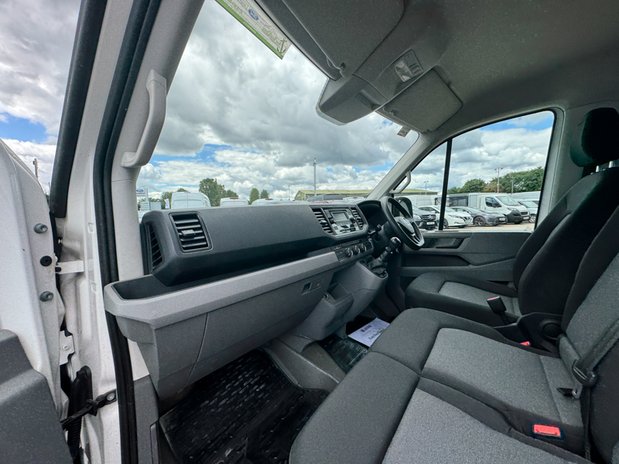 Volkswagen Crafter Tipper MWB L2 Startline Cr35 EURO 6 12