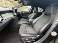 Mercedes-Benz GLA GLA 180 AMG LINE EDITION 21