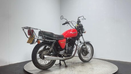 Suzuki GN 1983 1 OWNER PROJECT BIKE SPARES OR REPAIR CLASSIC 400CC 2