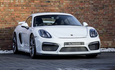 Porsche Cayman GT4 1